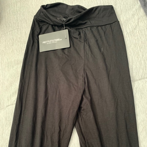 Black comfy leggings from pretty little thing. - Picture 1 of 1